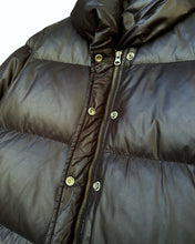 Load image into Gallery viewer, Levi’s Longline Duck Down Quilted Puffer Jacket in Black