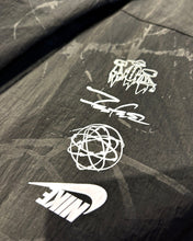 Load image into Gallery viewer, Nike x Futura 2000 Breaking Windrunner Jacket in Black (Reversible)