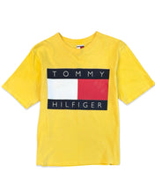 Load image into Gallery viewer, Tommy Hilfiger TH Flag Print T-Shirt in Yellow (Vintage)