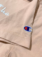 Load image into Gallery viewer, CHAMPION Heritage Logo Crop Short Sleeve T-Shirt in Dusk Pink 050123 - Bisy Clothing