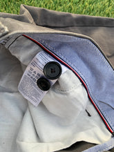 Load image into Gallery viewer, Chino Pant in Grey<br/>Preloved - Bisy Clothing