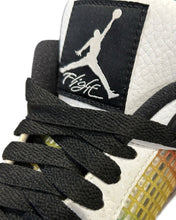Load image into Gallery viewer, Jordan Air Jordan 4 Retro in Lucid Green'Rasta' (W) (2020) - Bisy Clothing