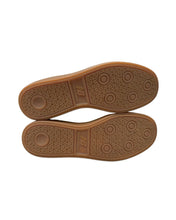 Load image into Gallery viewer, New Balance Epic TR RN Navy Gum Made in UK (2016) - Bisy Clothing