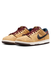 Load image into Gallery viewer, Nike SB Dunk Low Pro 'City of Cinema' - Bisy Clothing