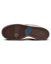 Load image into Gallery viewer, Nike SB Dunk Low Pro 'City of Cinema' - Bisy Clothing