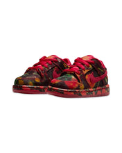 Load image into Gallery viewer, Nike SB Dunk Low Pro QS Wizard of Oz TD (2024) - Bisy Clothing