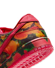 Load image into Gallery viewer, Nike SB x Wizard of Oz Dunk Low Pro 'Poppy Field' (2024) - Bisy Clothing