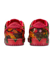 Load image into Gallery viewer, Nike SB x Wizard of Oz Dunk Low Pro 'Poppy Field' (2024) - Bisy Clothing