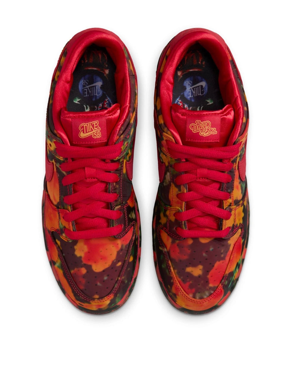 Buy the Nike SB x Wizard of Oz Dunk Low Pro  display picture 1