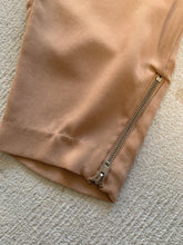 Load image into Gallery viewer, WITCHERY Size 14 Soft Tapered Pants in Rose Gold MAR4421 - Bisy Clothing