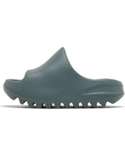 Load image into Gallery viewer, Yeezy Slide Slate Marine (Kids) - Bisy Clothing