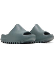 Load image into Gallery viewer, Yeezy Slide Slate Marine (Kids) - Bisy Clothing