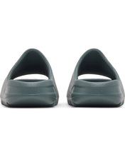 Load image into Gallery viewer, Yeezy Slide Slate Marine (Kids) - Bisy Clothing