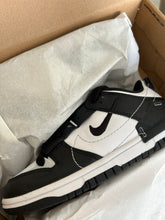 Load image into Gallery viewer, Nike⏐Dunk Low Retro Disrupt 2 'Panda' Womens