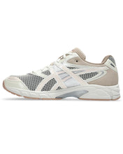 將圖片載入圖庫檢視器 Asics Gel-DS Trainer 14 in Lake Grey and Mineral Beige (2025)