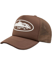 Load image into Gallery viewer, Corteiz Alcatraz Island Puff Print Trucker Cap in Brown