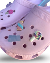 將圖片載入圖庫檢視器 Crocs Classic Sweets Clogs in Ballerina Pink (2024)