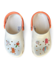 將圖片載入圖庫檢視器 Crocs Classic Sweets Clogs in White (2024)