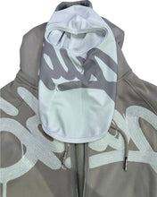 將圖片載入圖庫檢視器 Geedup Handstyle Bally Jacket Grey and White + Built in Ski Mask (2025)