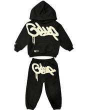 Load image into Gallery viewer, Geedup Kids Handstyle Tracksuit in Black and White (2023)