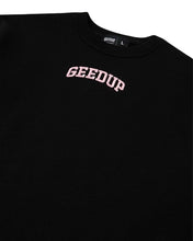 將圖片載入圖庫檢視器 Geedup Strong Arm Department Crewneck in Black and Pink (2024)