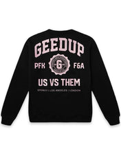 將圖片載入圖庫檢視器 Geedup Strong Arm Department Crewneck in Black and Pink (2024)