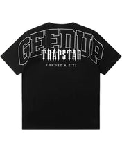 Load image into Gallery viewer, Geedup Team Logo X Trapstar Irongate T-Shirt in Black (2025)