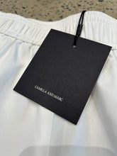 Load image into Gallery viewer, Camilla And Marc Bruno Woven Short White ⏐ Size 8 (AU)