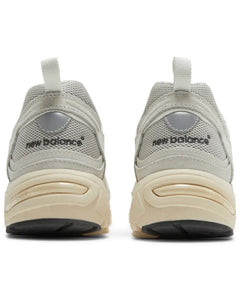 New Balance 878 in Light Grey (2023)