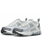 Load image into Gallery viewer, Nike Zoom Vomero 5 in Pure Platinum (2025)