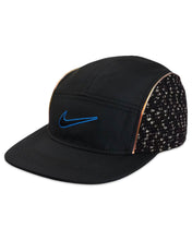 Load image into Gallery viewer, Nike x Supreme Boucle Running Hat in Black
