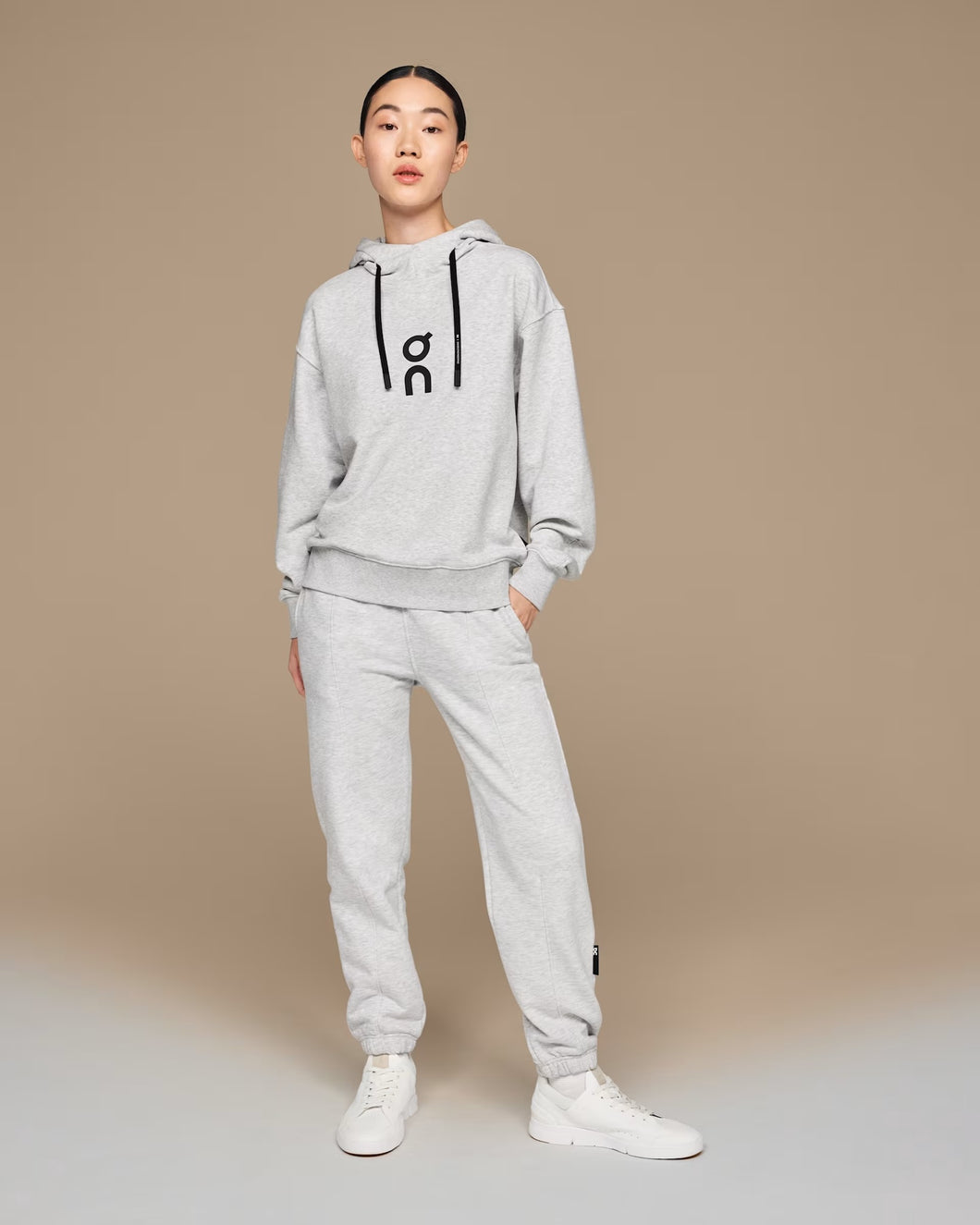 ON Women's Club Hoodie in Crater Grey (2025)