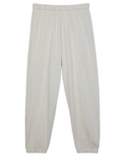 Load image into Gallery viewer, ON Club Pants in Silver (2025)