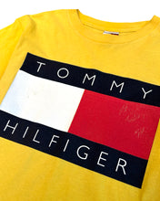 Load image into Gallery viewer, Tommy Hilfiger TH Flag Print T-Shirt in Yellow (Vintage)