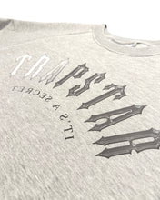 Load image into Gallery viewer, Trapstar Irongate Arch Fade Crewneck Full Tracksuit Set in Grey and Black (2026)