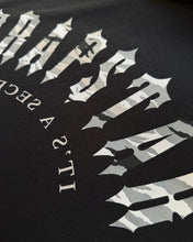 Load image into Gallery viewer, Trapstar Its a Secret Arch Short Sleeve T-Shirt in Black Camo (2026)
