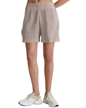 將圖片載入圖庫檢視器 Calvin Klein Jeans Relaxed Waffle Cotton Shorts Shittake Brown - Bisy Clothing