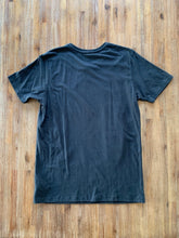 Load image into Gallery viewer, DC COMICS Size M Vintage Y2K S14 Batman and Superman T-Shirt Black MAR9921 - Bisy Clothing