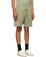 將圖片載入圖庫檢視器 Essentials Fear of God Sweatshorts in Pistachio (2021) - Bisy Clothing