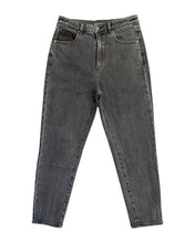 將圖片載入圖庫檢視器 High Waisted Tapered Charcoal Denim Jeans ⏐ Size 10 - Bisy Clothing