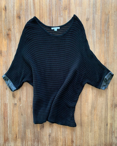 Indigo + Co Size M Perforated Knit Throw Over Jumper Black Womens DEC98 - Bisy Clothing