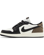 Load image into Gallery viewer, Jordan Air Jordan 1 Retro Low OG in &#39;Mocha&#39; (GS) - Bisy Clothing
