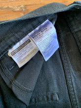 Load image into Gallery viewer, LEVIS Size 30 Denim Black Jeans Women&#39;s MAR4621 - Bisy Clothing