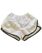 將圖片載入圖庫檢視器 Lorna Jane Woven Jogger Shorts in White - Bisy Clothing