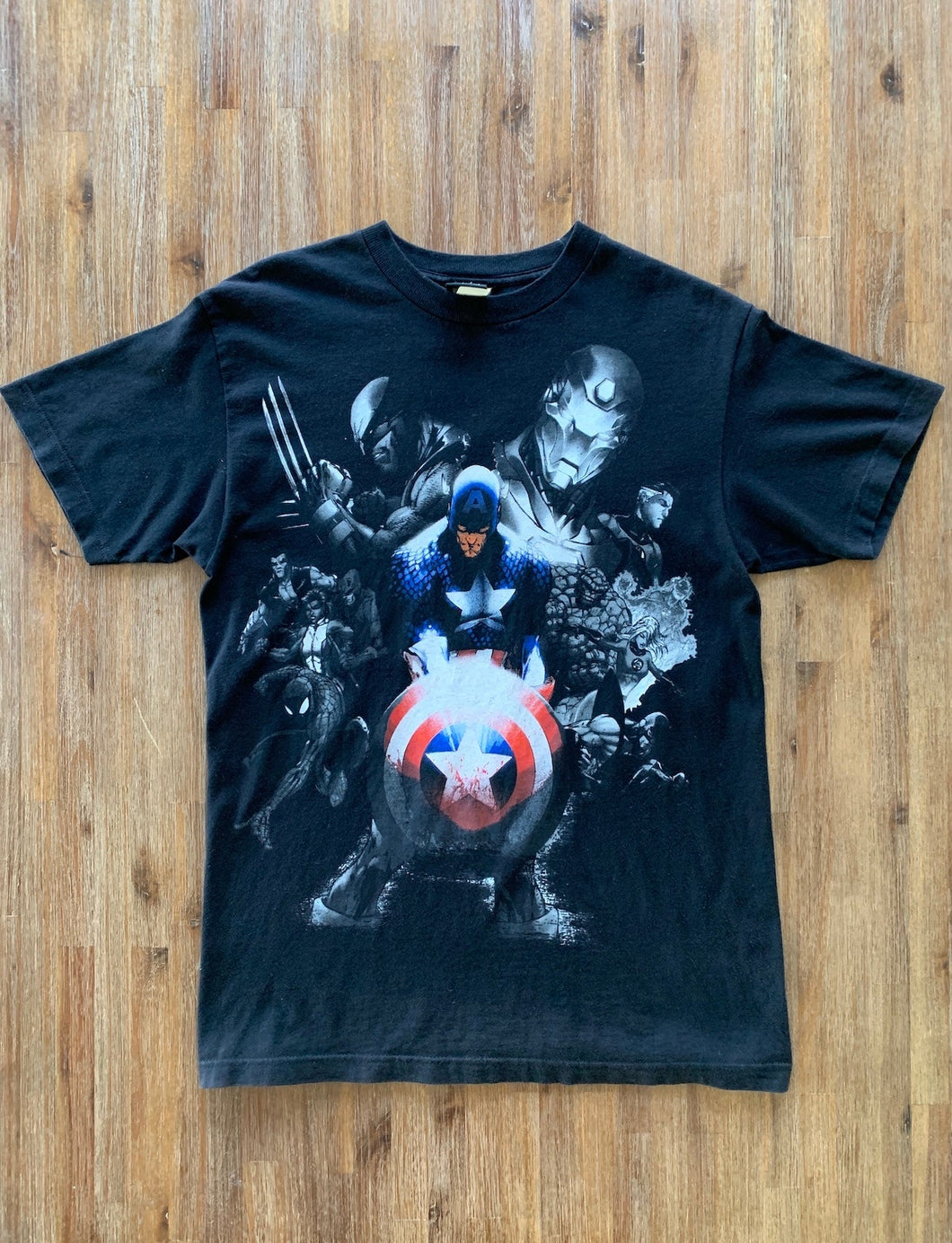 MARVEL X MAD ENGINE Size M Vintage Y2K Captain America T-Shirt Black MAR9721 - Bisy Clothing