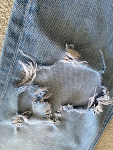 MOTHER Size 29 Superior Denim Distressed Jeans in Light Blue - Bisy Clothing