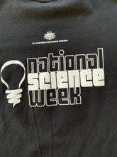 將圖片載入圖庫檢視器 NATIONAL SCIENCE WEEK Size M Australian Government T-shirt in Black Mens JAN101 - Bisy Clothing