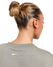 將圖片載入圖庫檢視器 Nike NSW Oversized Fleece Crewneck Sweatshirt in Dark Stucco - Bisy Clothing