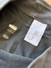 Load image into Gallery viewer, NIKE Size S Running Shorts in Grey Womens JAN45 - Bisy Clothing