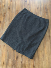 Load image into Gallery viewer, PERRI CUTTEN Size 14 Pencil Skirt in Black with White Detailing Women&#39;s DEC104 - Bisy Clothing